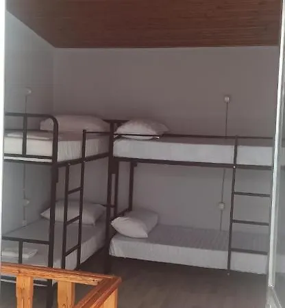 Royal Ostello Tirana