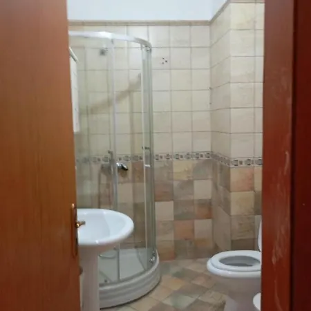 Royal Hostel *